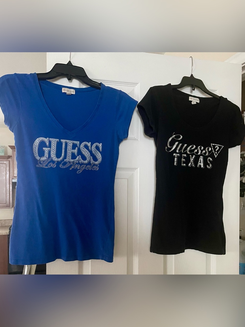 GUESS Women's V-Neck Logo Tee’s (2)
